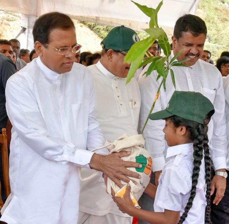 රුක් රෝපණ වැඩසටහනේ සමාරම්භක උත්සවය ජනාධිපති ප්‍රධානත්වයෙන්