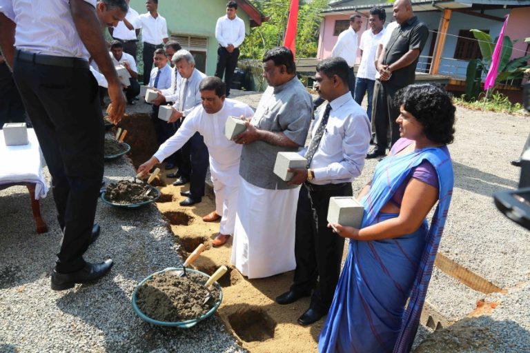 2020 අවසානයේ ”නිල සෙවණ” කාර්යාල 14,000ක්