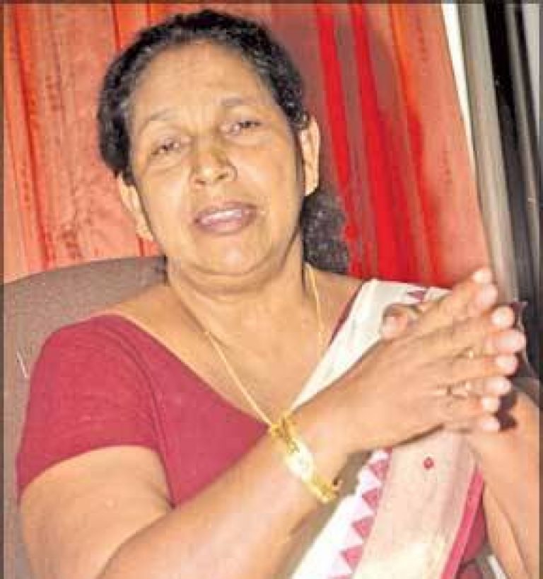 මල් වගාව දියුණු කිරීමට, මල්වගාකරුවන් හඳුනාගෙන අපනයනය තුළින් ආදායම ලබාගැනීමට වැඩපිළිවෙලක්