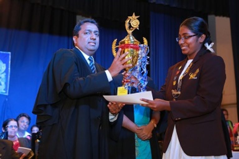 අනාගතයේ දී හොඳ වෘත්තිකයින් බිහිකොට, ඔවුන්ගේ ජීවන තත්ත්වය ද උසස් කළ යුතුයි – අධ්‍යාපන අැමති