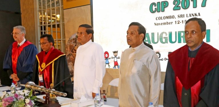 ළමා සෞඛ්‍ය පිළිබද ජාත්‍යන්තර විශේෂඥ වෛද්‍ය සමුළුවේ සමාරම්භක උත්සවය ජනපති ප්‍රධානත්වයෙන්