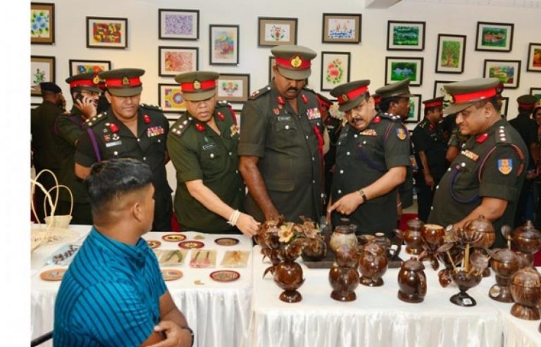 ආබාධිත රණවිරුවන්ගේ නිර්මාණ ප්‍රදර්ශනයක්