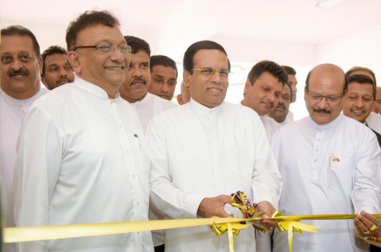 ජනපති අතින් මහනුවර මහ නගර සභා ගෘහස්ථ කී‍්‍රඩාගාරය විවෘත කෙරේ