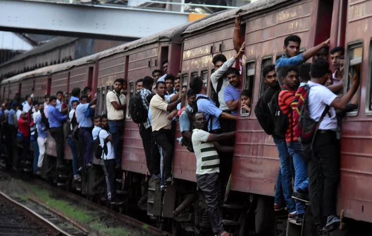 විශ්‍රාමික දුම්රිය ස්ථානාධිපතිවරුන් 20ක් සේවයට