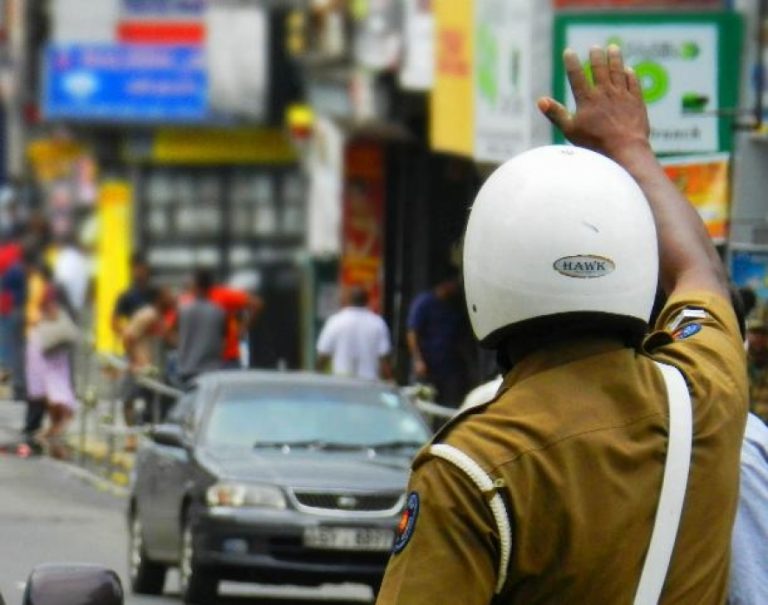 මාර්ග කිහිපයක වාහන ගමනාගමනය සීමා කරයි