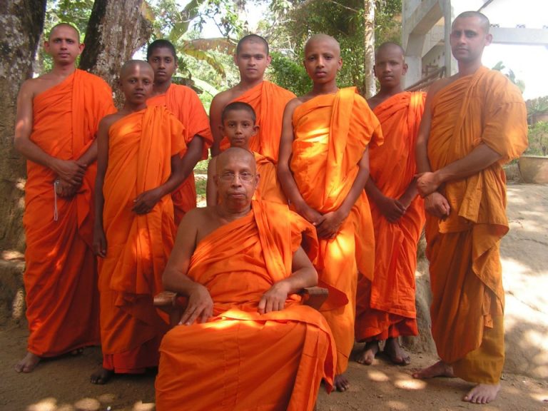 හාරිස්පතුවේ ප්‍රධාන අධිකරණ සංඝනායක නාහිමියන් අපවත් වෙයි