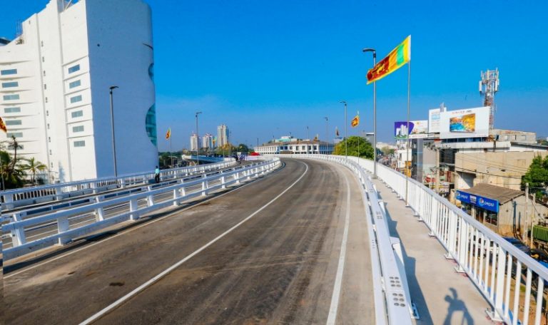 රාජගිරියේ ගුවන් පාලම නිසා වාහන තද බදය අඩු වුණා ද?