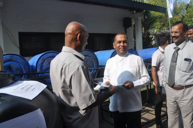 ඉහළ වාණිජ වටිනාකමක් සහිත විසිතුරු මසුන් හා ජලජ පැළෑටි වගාව සඳහා විශේෂ පුහුණු වැඩපිළිවෙළක්