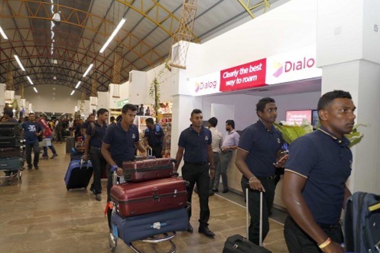 ජාත්‍යයන්තර ක්‍රිකට් කණ්ඩායම් හා තරඟ වැඳීමට යුද්ධ හමුදා ක්‍රිකට් කණ්ඩායම මැලේසියාවට පිටත්ව යයි
