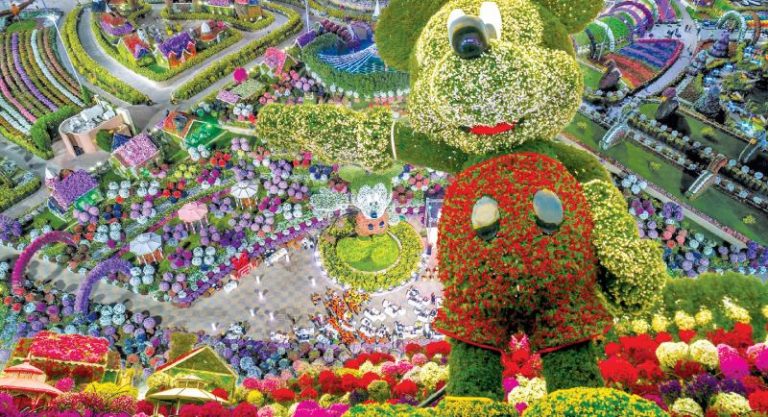 ටොන් 25ක් බර ලොව උසම මිකී මවුස්