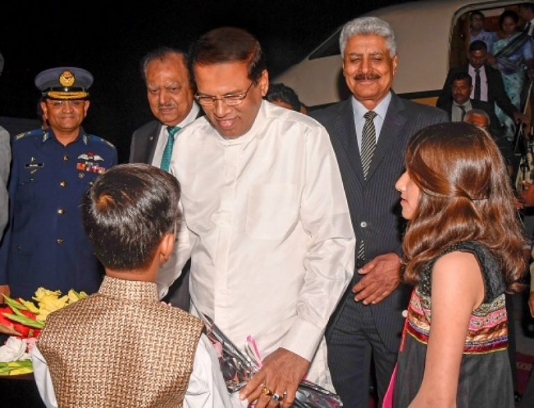 ජනපති පාකිස්ථානයට – ජනපතිට පාකිස්ථානයෙන් උණුසුම් පිළිගැනීමක්