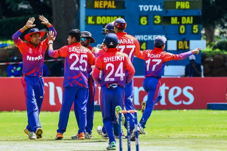 නේපාලය පළමු වරට එක්දින ජාත්‍යන්තර ක්‍රිකට් වරම් හිමිකර ගනීයි
