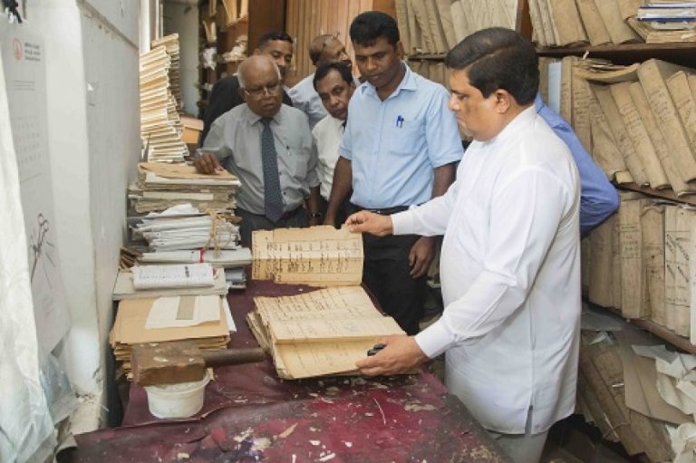 ඉඩම් ලියාපදිංචි කිරීමේ කාර්යාලය නවීකරණයට – අමාත්‍ය වජිර අබේවර්ධන