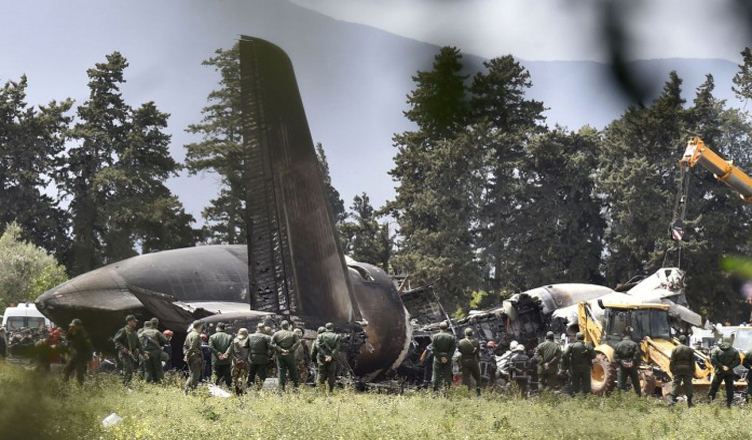 ඇල්ජීරියාවේ ගුවන් අනතුර සම්බන්ධයෙන් දින තුනක ජාතික ශෝක කාලයක්