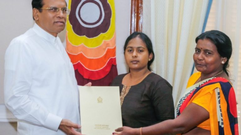 ජනපති මැදිහත්වීමෙන් විද්‍යා දැරියගේ සොහොයුරියට රැකියා අවස්ථාවක්