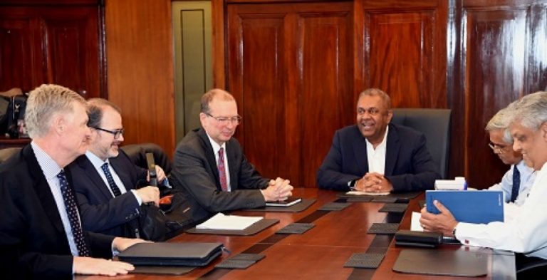 කැනඩාවේ ගෝලීය කටයුතු පිළිබඳ දකුණු ආසියනු අධ්‍යක්ෂ ජනරාල් සහ මුදල් ඇමති අතර හමුවක්