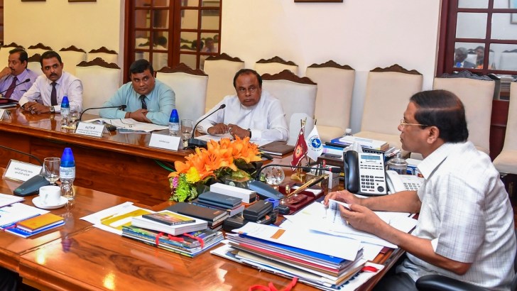 ආගමන හා විගමන නිලධාරින්ගේ වෘත්තීය ගැටලු ජනපතිගේ අවධානයට