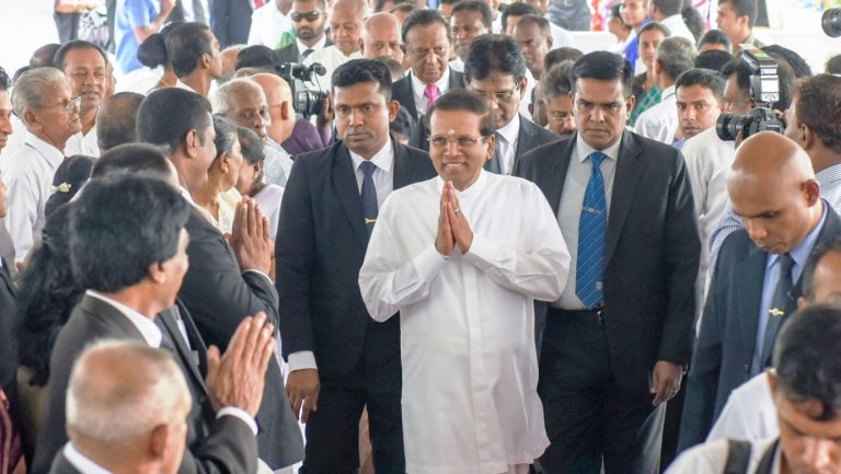අධිකරණ ක්ෂේත‍්‍රයේ කිසිවෙකු දේශපාලනඥයින් පසුපස යන පසුබිමක් රට තුළ නිර්මාණය නොවිය යුතු බව ජනපති පවසයි