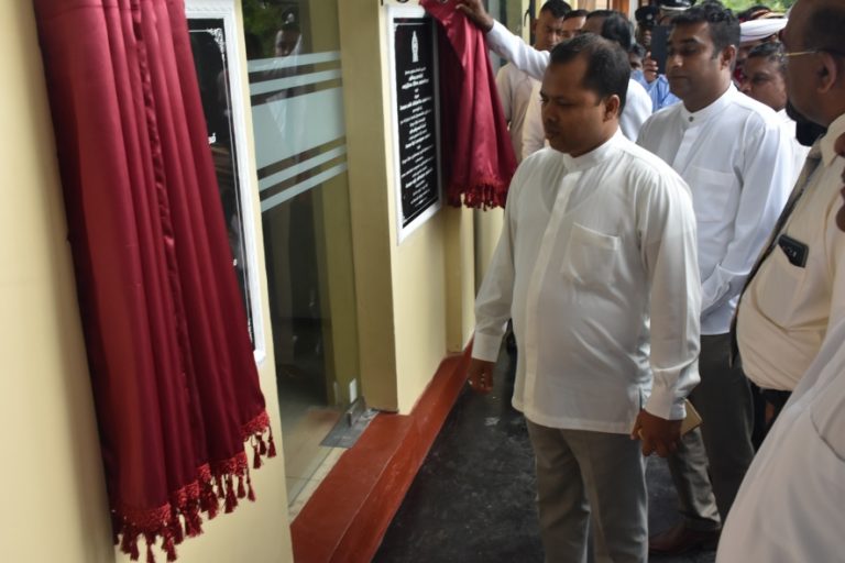 දොළුව ප්‍රාදේශීය ලේකම් කාර්යාලය ජනතා අයිතියට
