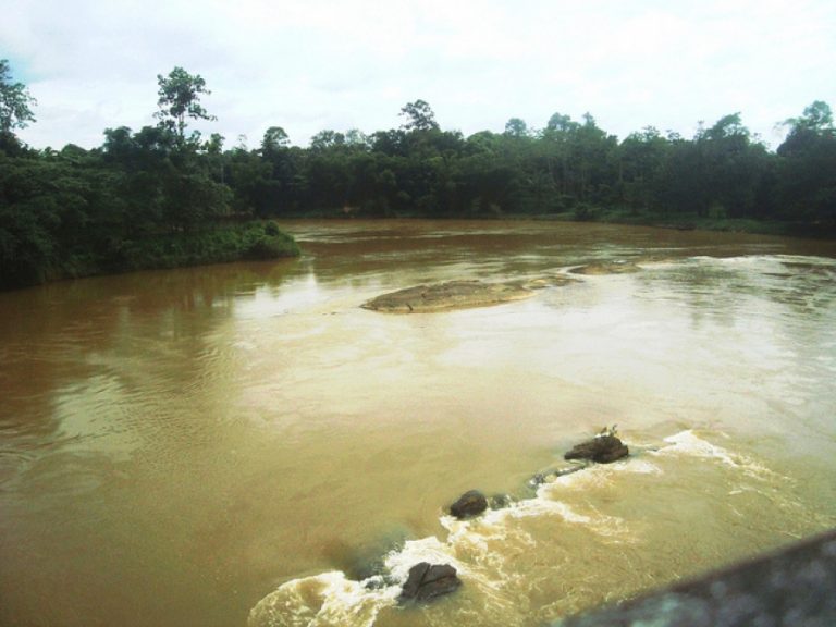ප‍්‍රධාන ගංගා ගණනාවක ජල මට්ටම තවමත් ඉහළට