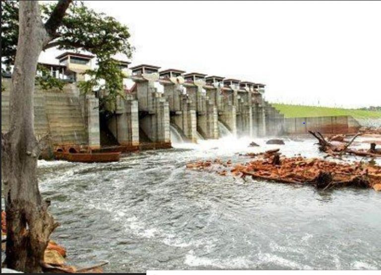දැදුරුඔය ජලාශයේ වාන් දොරටු 06 ක් විවෘත කෙරේ