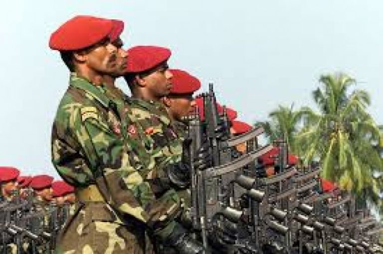 ත්‍රිවිධ හමුදා ජ්‍යෙෂ්ඨ නිලධාරීන් 50කට විශිෂ්ඨ සේවා විභූෂණ පදක්කම් ජනපති ප්‍රධානත්වයෙන්