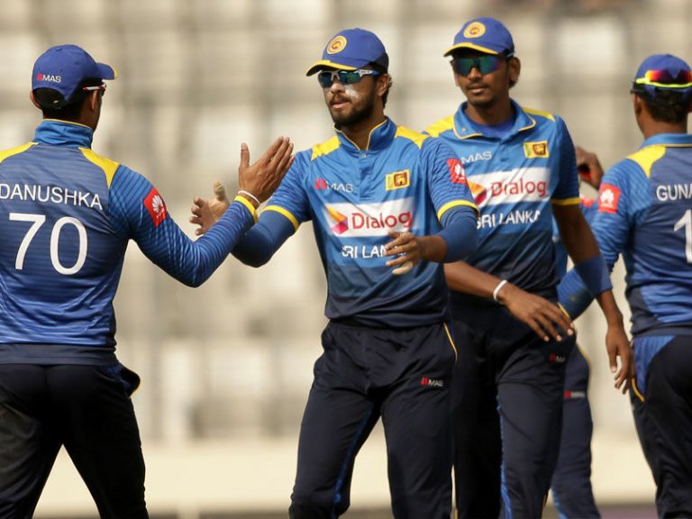 එක්දින ශ්‍රේණිගත කිරීම්වල ශ්‍රී ලංකාවට 08 වන ස්ථානය