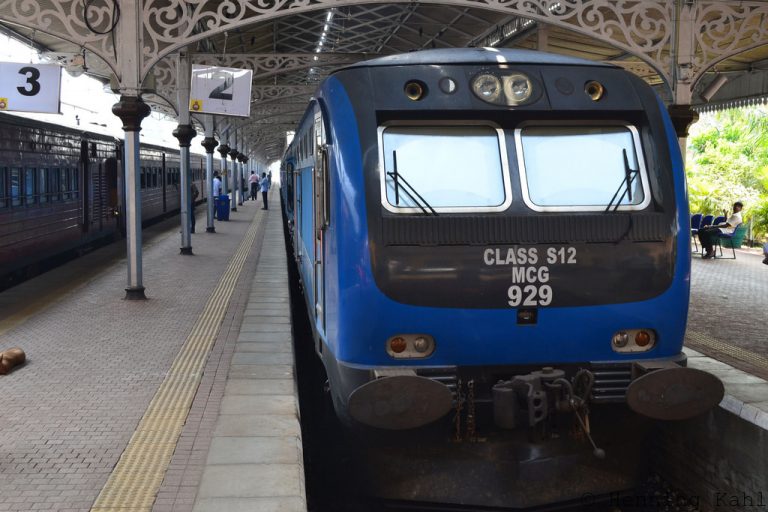 පොසොන් උත්සවය වෙනුවෙන් විශේෂ දුම්රිය සේවා අද සිට ක්‍රියාත්මක ව‌ෙයි