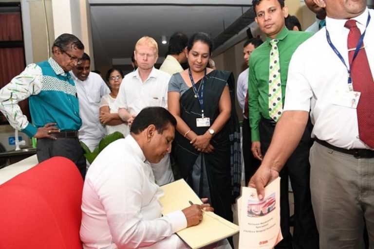 පේරාදෙණිය බණ්ඩාරනායක විශේෂිත ළමා රෝහලේ නවීකරණය කරන ලද බාහිර රෝගී අංශය සෞඛ්‍ය ඇමති ප්‍රධානත්වයෙන් විවෘත කෙරේ
