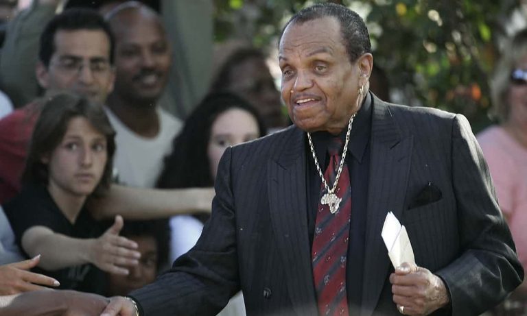 පොප් ගායක මයිකල් ජැක්සන්ගේ පියා මියයයි