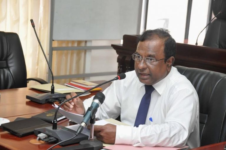 කමල් පද්මසිරි මහතා ශ්‍රි ලංකා ක්‍රිකට් ආයතනය‌ේ නිසි බලධාරීයා ‌ලෙස වැඩ භාර ගනීයි