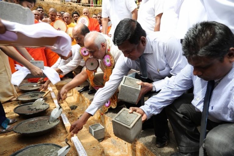 ග්‍රාම නිලධාරී වසම්125ක ජනතාවට ආරක්ෂිත පානීය ජලය