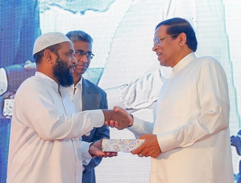 ජනපති ප්‍රධානත්වයෙන් ඉස්ලාම් බැතිමතුන් වෙනුවෙන් විශේෂ ඉෆ්තාර් උත්සවයක්