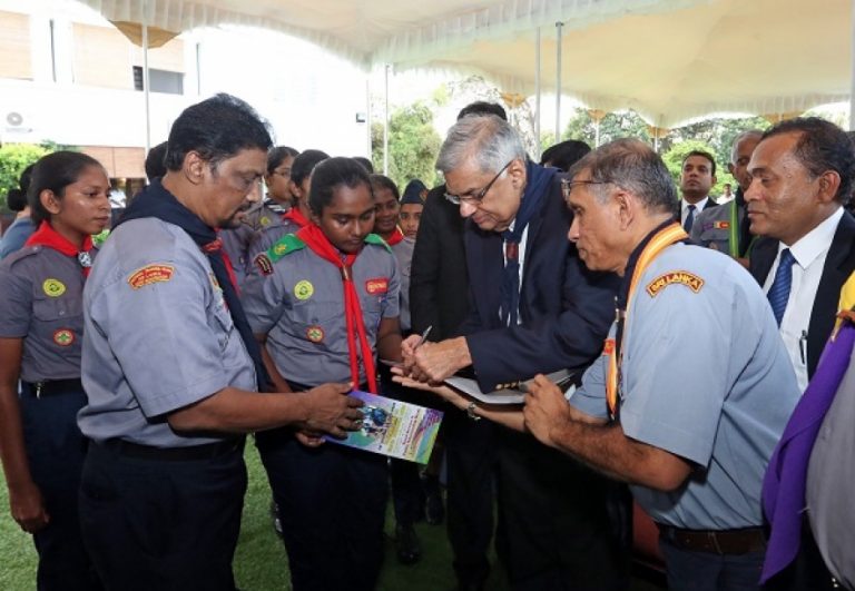ජාතික බාලදක්‍ෂ සේවා හා මහජන සම්බන්ධතා සතියේ සමාරම්භක වැඩසටහන අගමැති ප්‍රධානත්වයෙන්