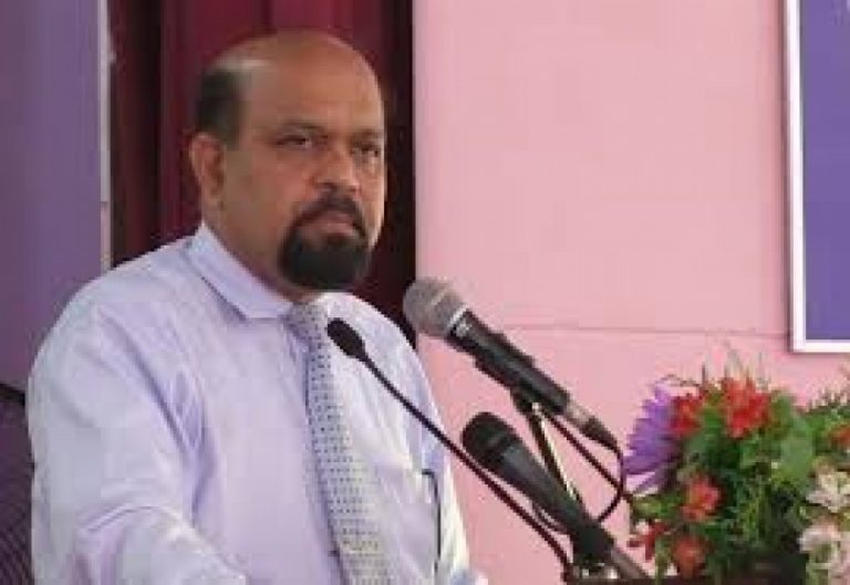 මහවැලි ගඟට අපද්‍රව්‍ය එක්වීම සම්බන්ධයෙන් සොයා බලා සුදුසු විසදුම් ලබාදිය යුතුයි