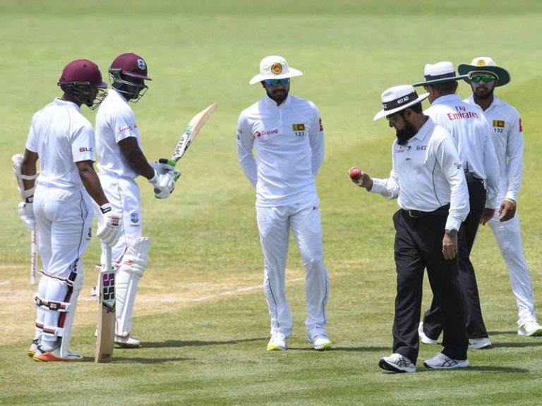 දිනේෂ් චන්දිමාල්ට තුන්වන ටෙස්ට් තරඟය තහනම් කරයි