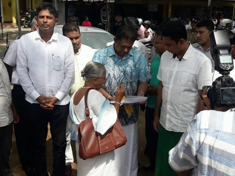 බද්දේගම මැතිවරණ කොට්ඨාශයේ ඉඩම් ගැටළු ගැන සාකච්ඡාවක් ගයන්ත කරුණාතිලක මහතාගේ ප්‍රධානත්වයෙන්