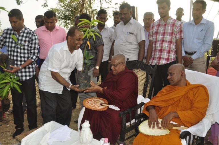 “වැව් දහසක් – ගම් දහසක්” වැඩසටහ‌නේ පළමු අදියර යටතේ වැව් 758ක් සංවර්ධනය කෙරේ