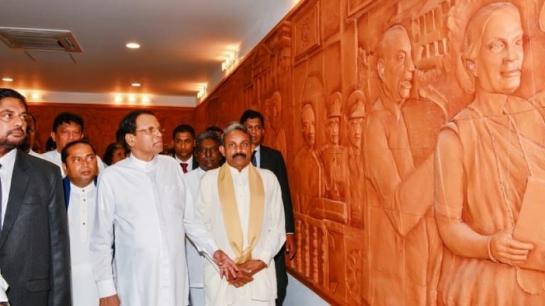 ජනපති ප‍්‍රධානත්වයෙන් බස්නාහිර පළාත් සභා නව ගොඩනැගිලි සංකීර්ණය විවෘත කෙරේ