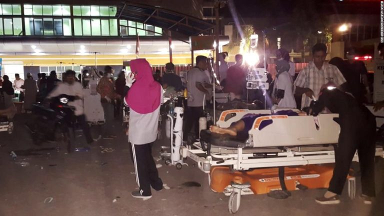 ඉන්දුනීසියාවේ ලොම්බොක් දිවයින ආශ්‍රිතව භූ කම්පනයක් – 91ක් මරුට