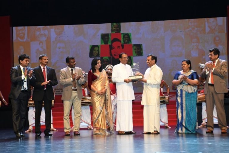 ලෝක සෞඛ්‍ය සංවිධානයේ උප සභාපතිධූරයෙන් පිදුම් ලැබූ සෞඛ්‍ය අැමතිට උපහාර