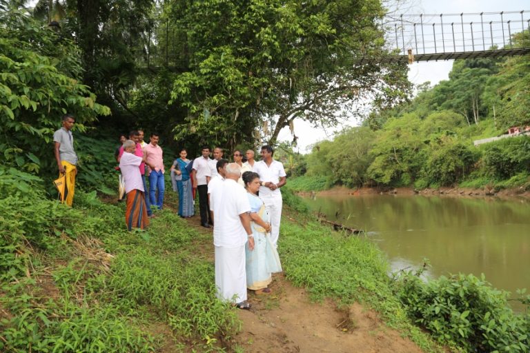 රත්නපුර සමන් දේවාලය සඳහා කළුගඟ ආශ්‍රිතව අලි තොටුපලක්