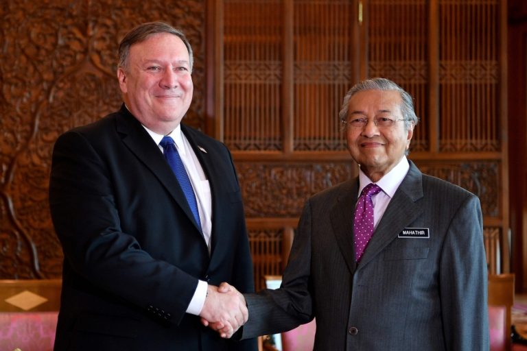 ඇමරිකානු රාජ්‍ය ලේකම් සහ මැලේසියානු අගමැති අතර හමුවක්