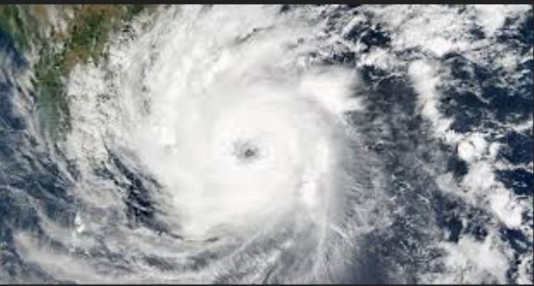 ෆ්ලෝරෙන්ස් සුළි කුණාටුවෙන් කැරොලිනා සහ වර්ජිනියා ප්‍රාන්තවල අනතුරු ඇඟවීම්