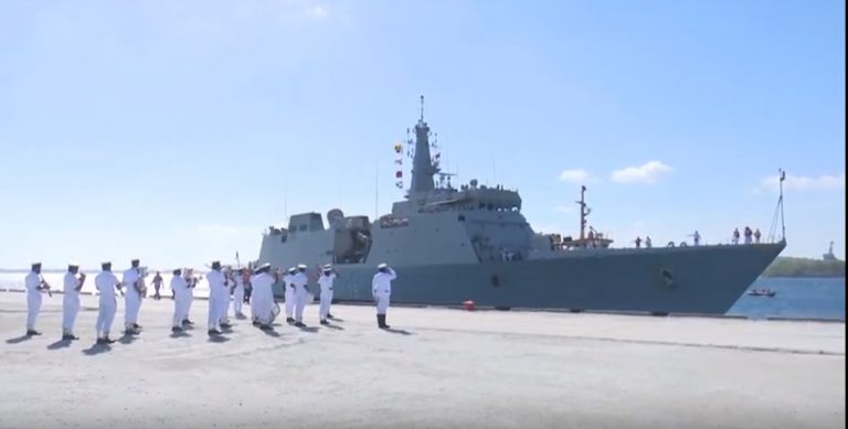 ඉන්දියානු නාවික හමුදාවට අයත් නෞකාවන් තුනක් ත්‍රිකුණාමලය වරායට