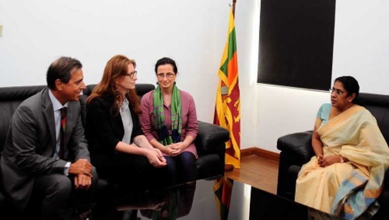 අධිකරණ ඇමති සහ ඉතාලි සෙනෙට් සභික Laura Bottici මහත්මිය අතර හමුවක්