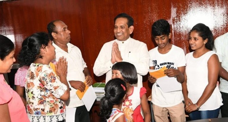 රෝගීන් 08 කට සැත්කම් සිදු කිරීමට මූල්‍යාධාර ප්‍රදානය කෙරේ