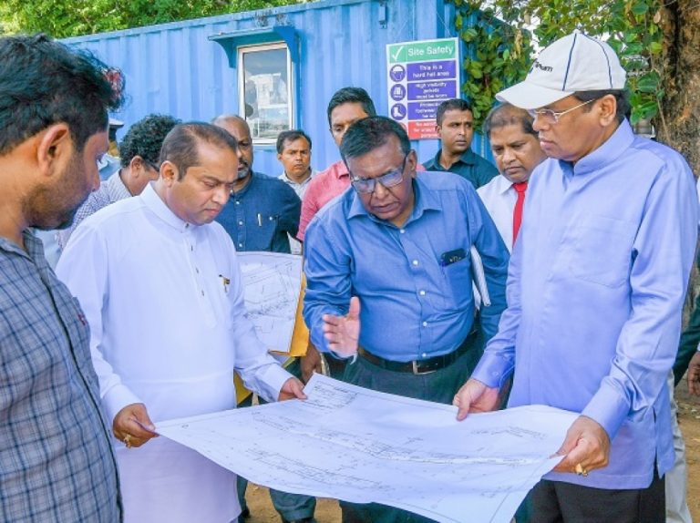 පොළොන්නරුව නව බස් නැවතුම්පොළ ඉදිකිරීම් ජනපතිගේ නිරික්ෂණයට ලක්ව‌ෙයි