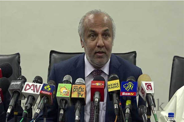 දේශපාලන නායකයින්ගේ වගකීම් ගැන හකීම් කියයි