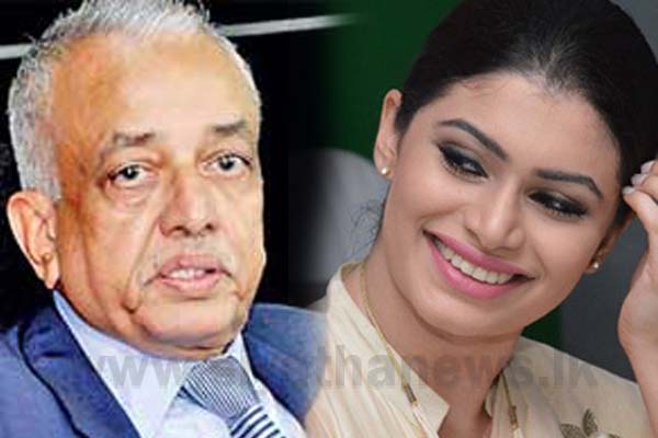 මලික්ට, හිරුණිකා කෘතවේදීත්වය පිරිනමයි